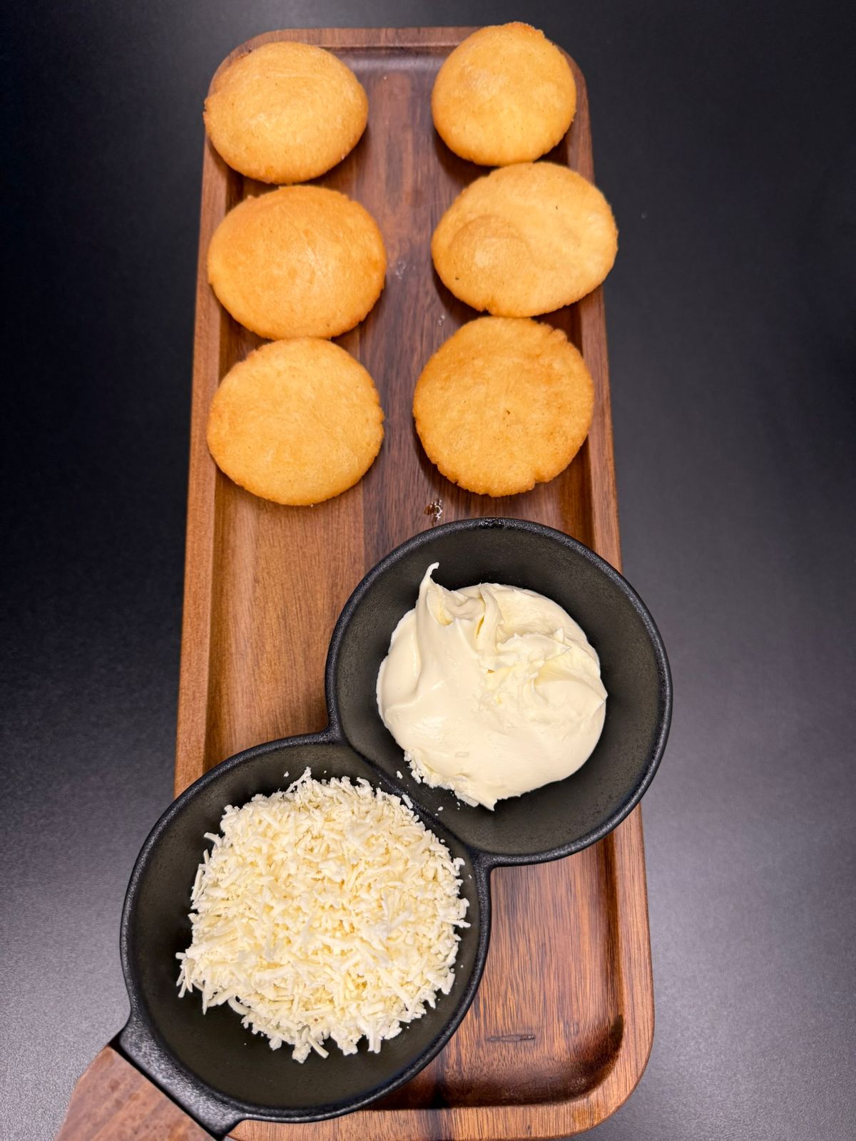 Arepitas con Queso y Crema