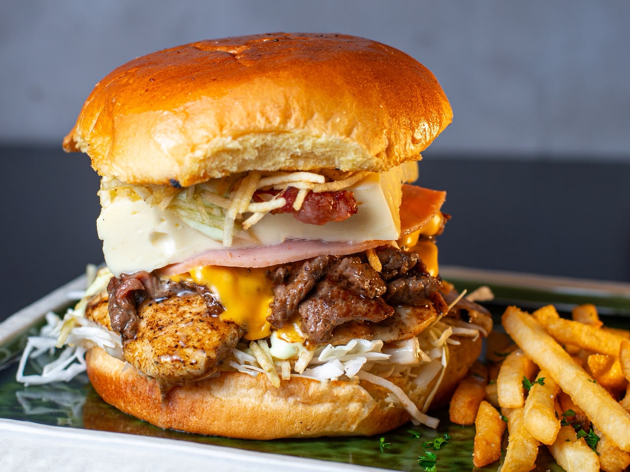 LOMITO Y POLLO